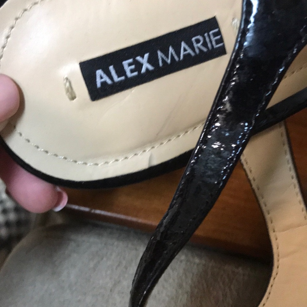 Shoes - Picture 2 of 4